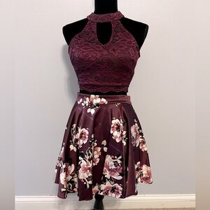 City Triangles 2 Piece Burgundy Dress Size 1